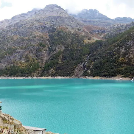 Locazione Turistica Gran Combin Апартаменты *